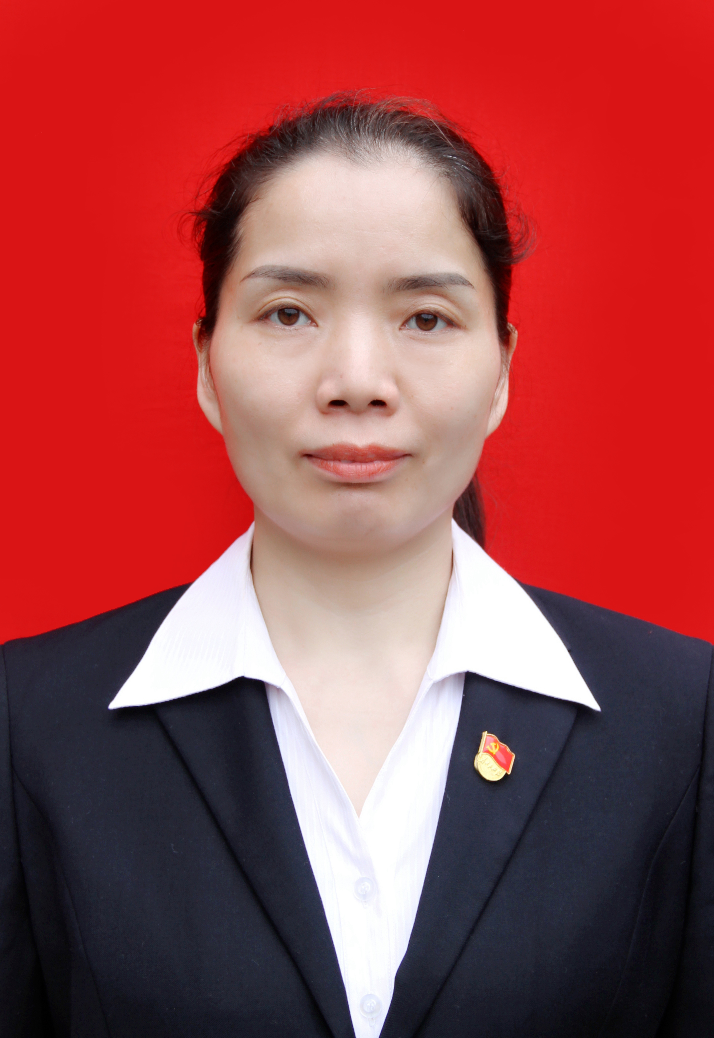 财务科科长-邹道敏